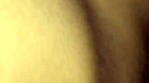 em học sinh with pink skin and white complexion