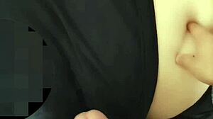 Exploring Milf Girl's Navel with Sexy Close-Up Fingering in Curvy Latina Massage