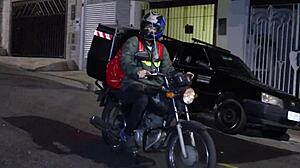 Socialite fode o cuzinho com o entregador do ifoode na frente do marido corno e humilha eles e pelo menos umas 20 minorias diferentes algu�m cancela esse monstro