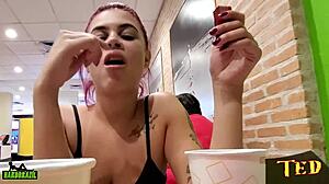 novinha shows tits and pussy while snacking at mcdonalds outdoors