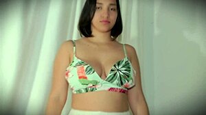 the little colombian's white miniskirt is very hot and i took her home