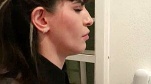 Socialite fode o cuzinho com o entregador do ifoode na frente do marido corno e humilha eles e pelo menos umas 20 minorias diferentes algu�m cancela esse monstro