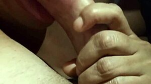 Thorando N�o Aguentei E Gozei Gostoso Na Boquinha Da Putinha De Balne�rio Gratis with Sexy Brazilian Babe Blowjob.