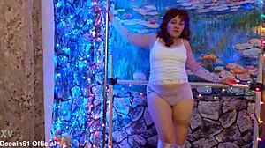 Watch my hotwife Steffi do her July one seven pussy dance with those big lips!