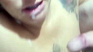 Meu marido socou forte na buceta e gozou nos meus peitos com bareback cum on tits action.