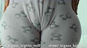 Cameltoe Close-Up with Juicy Wet Pussy Spread Wide!