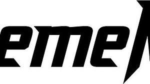 hey young arab girl fucking and rimming that hairy pussy while pissing 😈💦