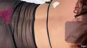 Public beach pickup with stepmom and stepdaughter flashing handjob leads to risky cumshot on face