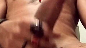 BATENDO Punheta Solo Close Up In Brazilian Style!