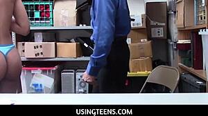 Usingteen 18+s - Arie Faye Dipping Her Ebony Pussy On Top Of The Lp Officer