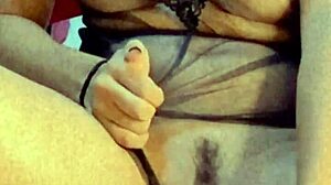 put a huge cock inside her i came nine times red rose