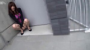 Jumping Remote Vibrator Walk Intense Vibration Experience Hitomi Misaki 2