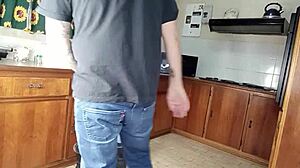 Quickie kitchen fuck in standing position with wet pussy 🍆💦