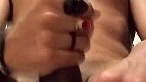 BATENDO Punheta Solo Close Up In Brazilian Style!