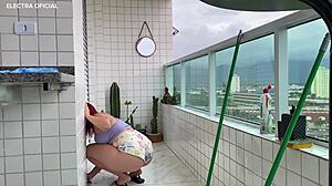 câmera de segurança- faxineira safada usando shortinho socadinho