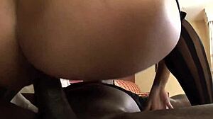 i'm loving this cougar mature gilf bbc amateur interracial fuck with wet pussy orgasm and clothes ripped