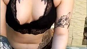 STUNNING GIRL LOVES TO EDGE HER FRIENDS COCK