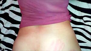 Follando a una perrita de la calle?