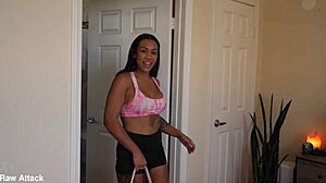 Mikey Star craves that erotic workout session