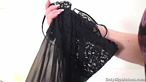 Terri sweet shows off her big tits in fun striptease