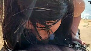 Se Traga el Semen al Aire Libre Adivina el Lugar with Teen Cumshot and Deepthroat Action Outdoors