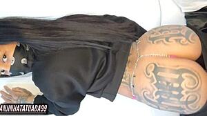 Solo masturbation with bandana and pink lipstick guiding to cum on face