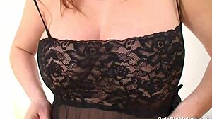 Terri sweet shows off her big tits in fun striptease