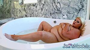 Oh man, you gotta see this hot bathtub masturbation with stunning curvy blonde chanel barbie using toys on her big tits.
