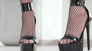 Why does this petite girl crush fruits with high heels in hot footfetish solo action?