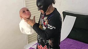 Hey, my new girlfriend Alice arrived, she's a linda e gostosa realistic sex toy doll