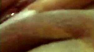 i enjoy a rich masturbation in my little bed with toys as beautiful latina