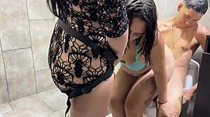 Bold Amateur Teen Blowjob and Doggystyle