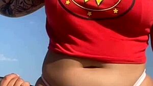 Fiz Uma Tatuagem Na Praia E O Cara Ficou Excitado Comigo Mostrou Foto Do Pau E Pediu Pra Mim Mostrar A Buceta Pra Ele