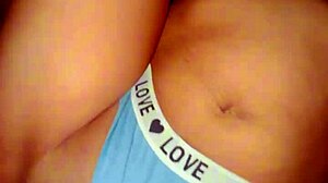 Lame mi coño y tetas, says real couple in bedroom before creampie sex with big tits latina