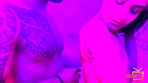 Negão safado bursts into my bath and fucks me hard with his big hand!