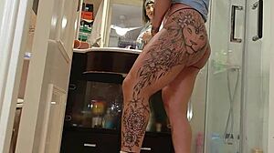 Muscular bodybuilder milf destroys and sucks giant dildo with rimjob and squirting action