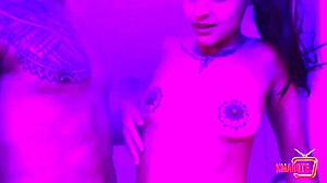 Negão safado bursts into my bath and fucks me hard with his big hand!