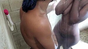 joao o safado no banho com a negona gostosa da nicoly carioca