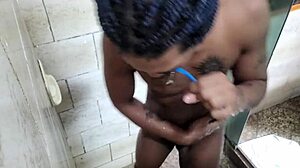 joao o safado no banho com a negona gostosa da nicoly carioca