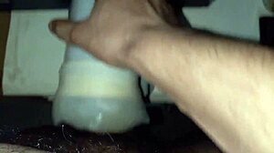 Cuming hard on top of Moroccan amateur pussy in homemade wanking session!
