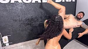 Conversational-Neutral nossa qui delicia n�s duas ficando con muito tesao e as bucetas molhada minha melhor amiga chamou o marido dela pra ela chupar o cu dele eu a rola grossa