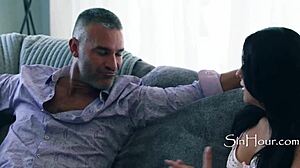 Gal Ritchie Wonders If Sex Gets Better With Love!