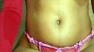 Black African Solo PORN Lady PLAYS With HERSELF In Close-Up