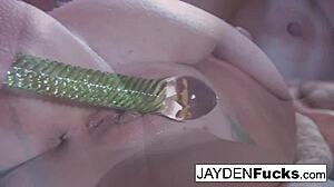 i get so naughty rubbing my oiled body against this red wall