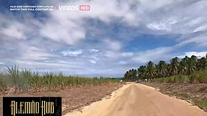 sexo selvagem em público com a dreadhot na praia mais paradisíaca do brasil, com tatuagens e dreads na areia