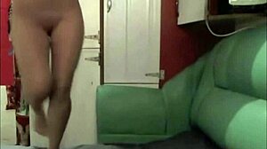 Webcam model oils up her perfect tits