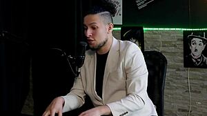 Explained Preliminaries In Massage Takes Work Seriously Expanded Knowledge Of Female Body And Squirting - Cadu Sem Fôlego Watch On Sheer Red!