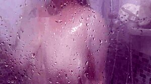 Madrastra Tetona En La Ducha La Observo Y Me Hago Una Paja