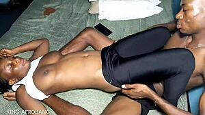 Amateur licks for homemade romantic sex session