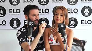 Hey, the beautiful model Aisha shares how she enjoys her intimate moments